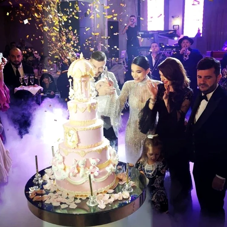 Adelina Pestrițu a pus la punct toate detaliile pentru botez