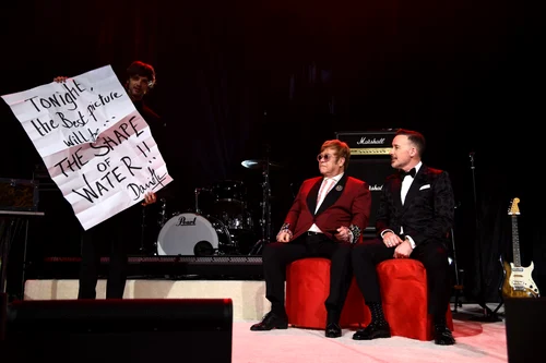 Gazdele petreceriiElton John AIDS Foundation Academy Awards jpeg