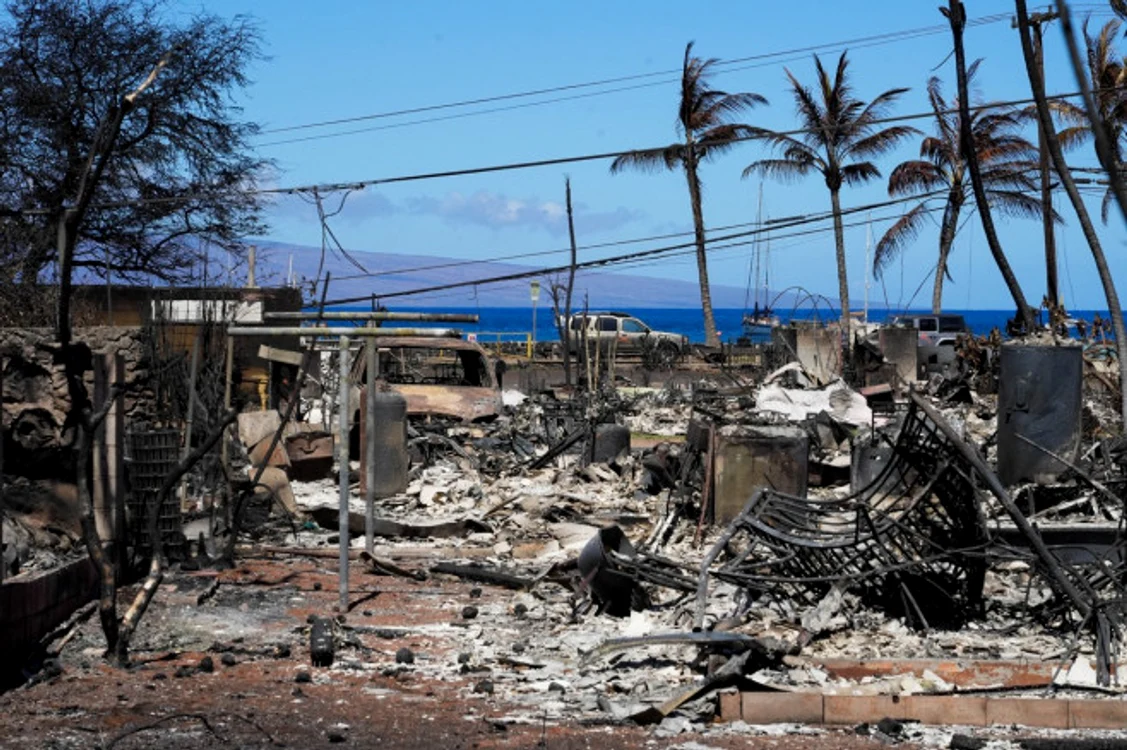 Incendiile din Maui au provocat moartea a peste 100 de persoane