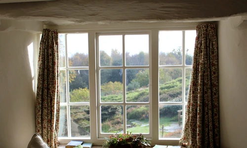 1 clickpentrufemei perde si draperie rob wingate fd9tumrbjzk unsplash jpg jpeg