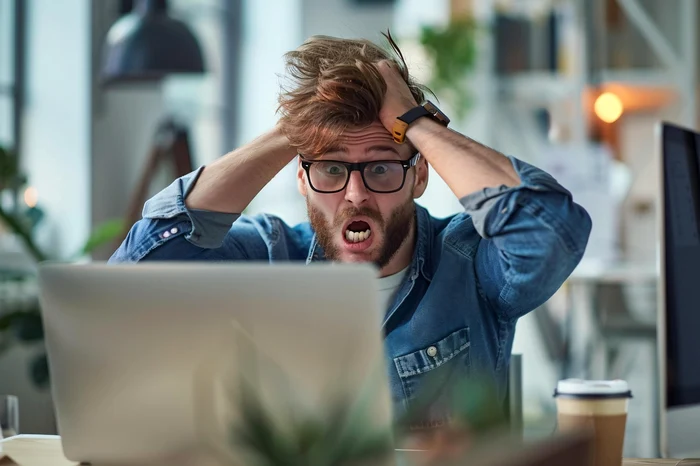 om nervos, copleșit