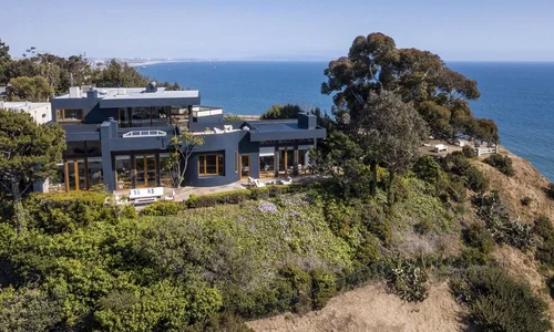 Tyra Banks has sold a stunning ocean view home for $8 9 million  jpeg