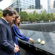 nicușor dan și mirabela grădinaru la memorialul 11 septembrie jpeg