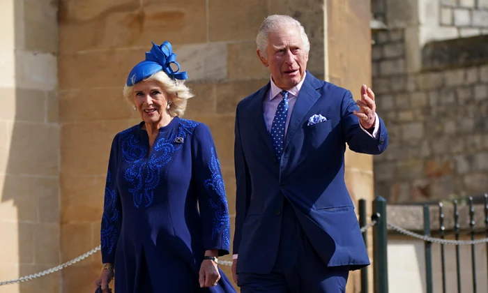Regina Camilla și Regele Charles la slujba de Paște (2) jpg