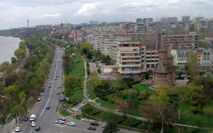 Portiunea din bulevard care va fi inchisă este între Elice şi Viva. Foto: Adevărul