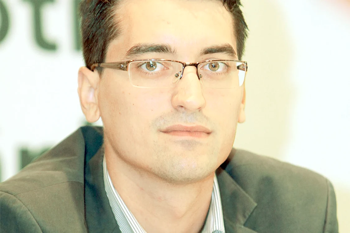 
    Răzvan Burleanu a cerut lista cu jucătorii de pe site-urile ilegale, dar preşedintele FRF a fost refuzat de ONJN  