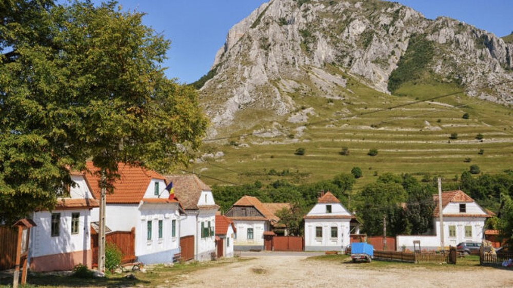 Comuna din Transilvania desemnată destinație turistică în 2024. Este vizitată anual de peste 100.000 de oameni