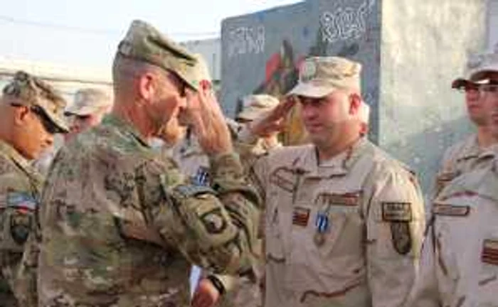Jandarmul Paul Rusu a executat misiuni în Afganistan FOTO Inspectoratul de Jandarmi Neamţ