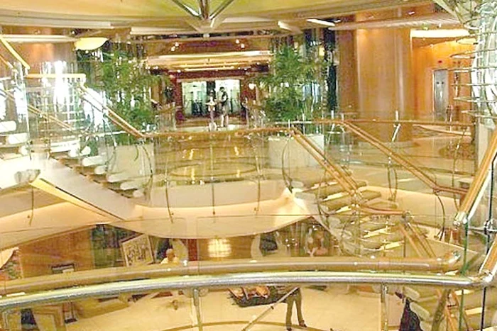 Oraşul plutitor (Fotografii: Photoland/Caters)