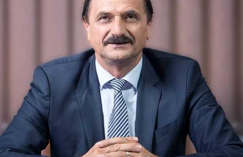 Romulus Bulacu - senator de Vâlcea din 2016 secretarul Comisiei pentru Buget Foto Arhiva personală