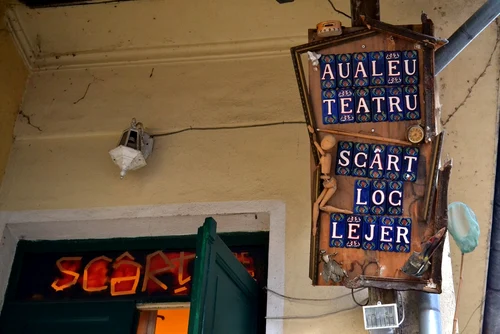 Auăleu Teatru şi Scârţ - loc lejer