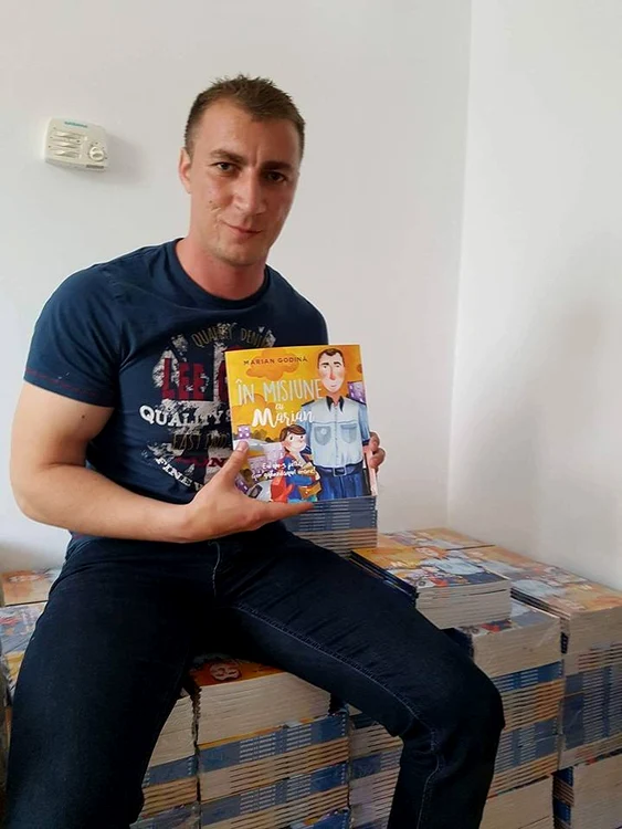 Marian Godină a lansat şi o carte pentru copii