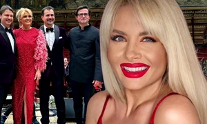 Soprana Iana Novac a ridicat sala în picioare la Paris