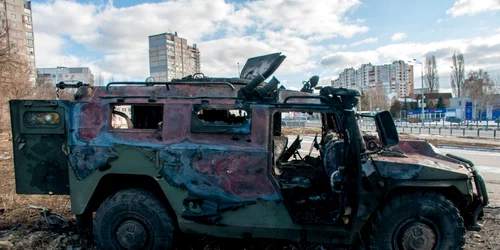 Vehicul blindat rusesc in Harkov Ucraina FOTO Unian