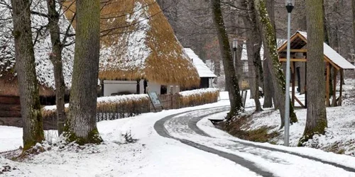 Muzeul în aer liber din Sibiu atrage vizitatorii şi în zilele de iarnă