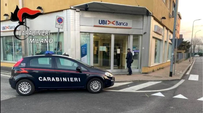 
    Un român i-a furat cardul unei bătrâne și a scos toți banii de pe el Foto: observatornews.ro  