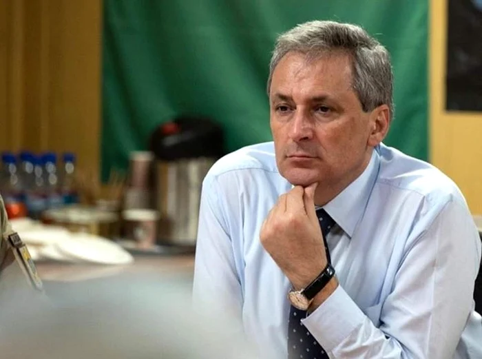 
    Ministrul Marcel Vela îi provoacă pe cei mici la un concurs de desen cu tema: „Supereroii din prima linie”  