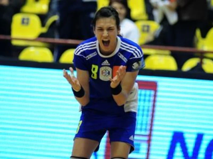 Cristina Neagu spera să conducă România spre Rio în faţa propriilor fanifoto sport.ro