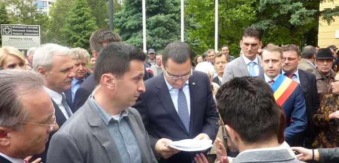 Victor Ponta a efectuat o vizită de lucru la Botoşani FOTO Cosmin Zamfirache