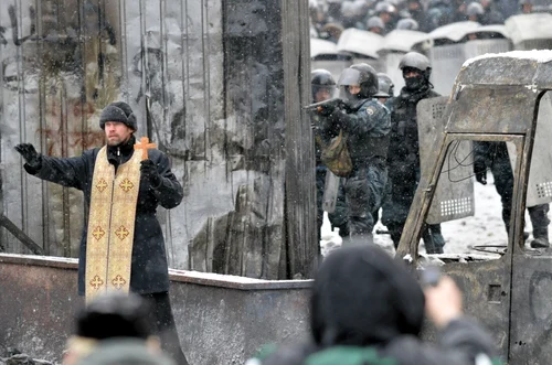 preoti proteste kiev ucraina FOTO  AFP