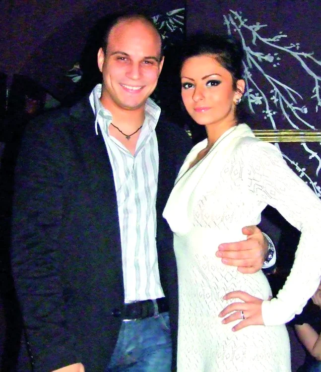 
    Cei doi şi-au spus „Adio” din  cauza neînţelegerilor pe care  le-au avut în ultima perioadă  