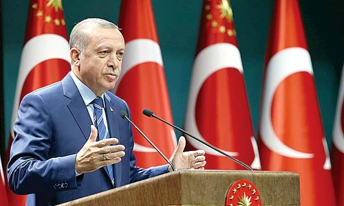 Preşedintele  turc Erdogan  a înăbuşit puciul jpeg