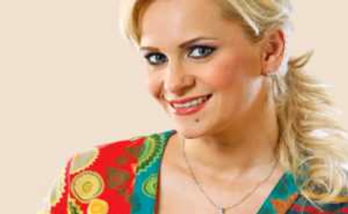 Paula Chirilă, la Divertis-Ştiri pe scurt