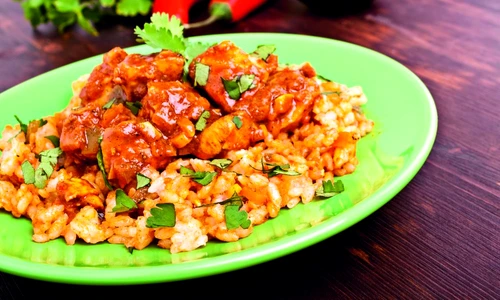 pui thailandez cu sos curry shutterstock 56136304 jpeg