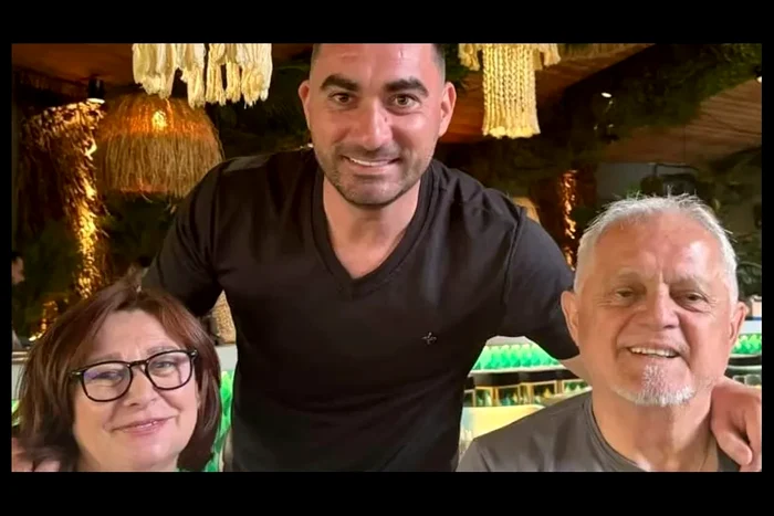 Pescobar alături de părinții săi / foto: social media