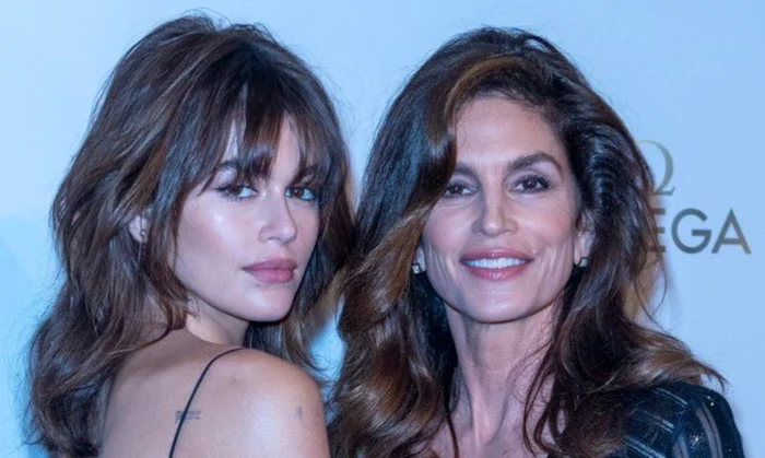 Supermodelul Cindy Crawford, alături de fiica sa, Kaia Gerber. Foto: Profimedia