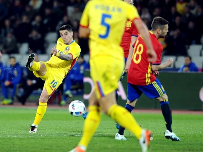 
    Stanciu a fost aproape de a deschide scorul contra SpanieiFOTO: sportpictures.eu  
