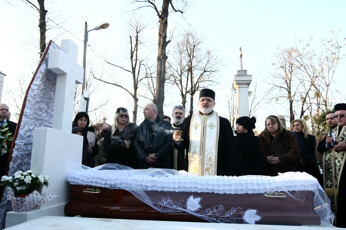 Actorul Eusebiu Ştefănescu a fost înmormântat marţi, 17 martie în jurul orei 17.15