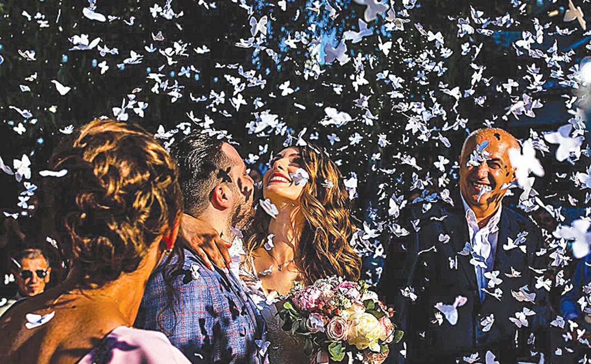Ana-Maria şi Daniel surprind, cu aparatul foto, momente uniceFoto: FotoDumbravă