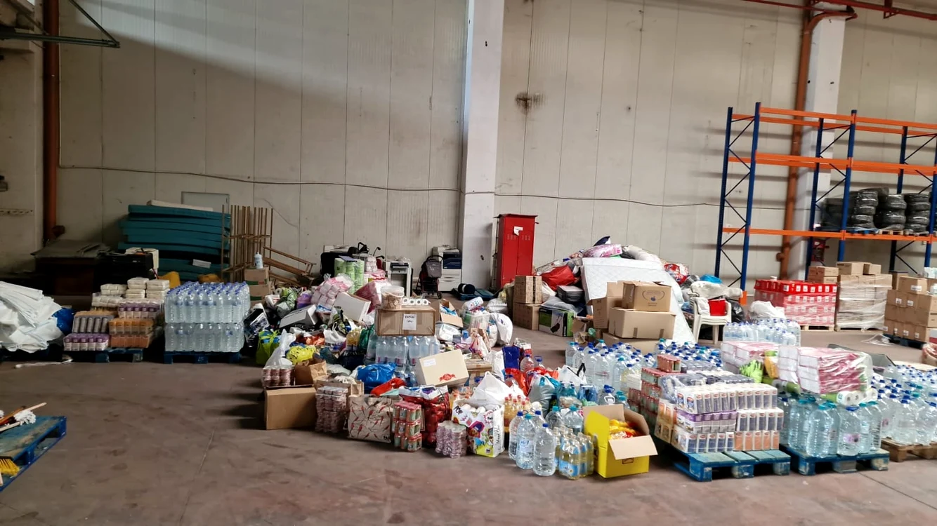 Ajutoare pentru victimele inundațiilor din Galați și Vaslui la Crucea Roșie