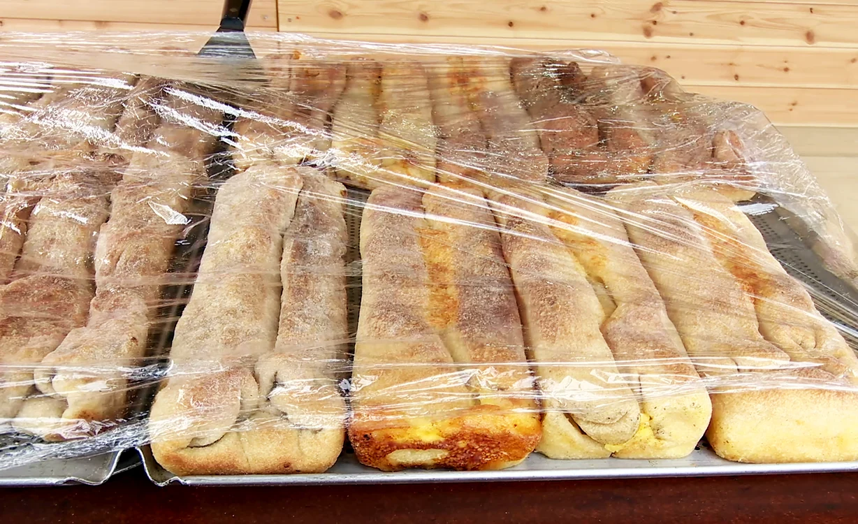 Plăcinta cu dovleac este preparată în cuptor. FOTO Iulian Bunilă