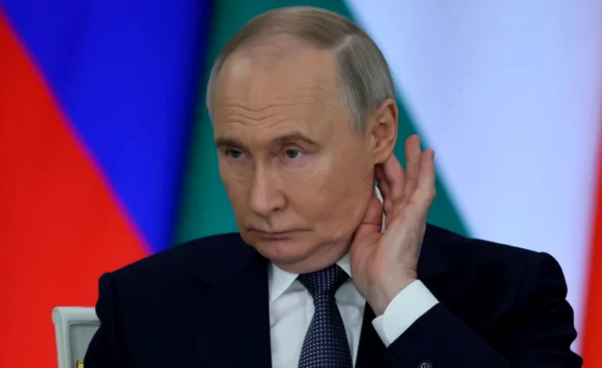 Vladimir Putin a semnat sâmbătă o lege. FOTO: EPA-EFE