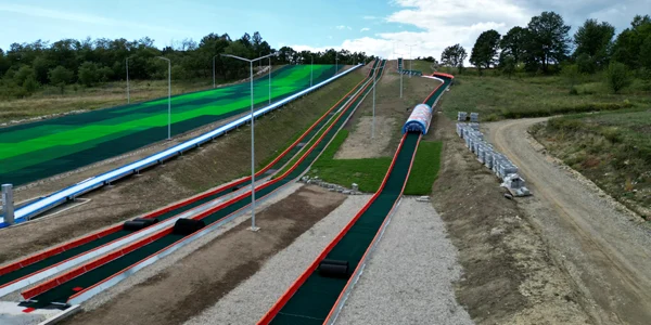 pista artificiala de schi foto aprilia parc jpg