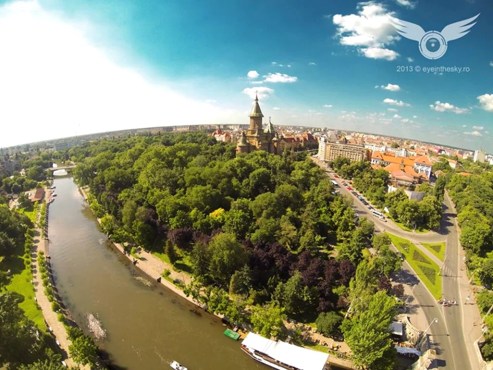 Eye in the Sky Foto