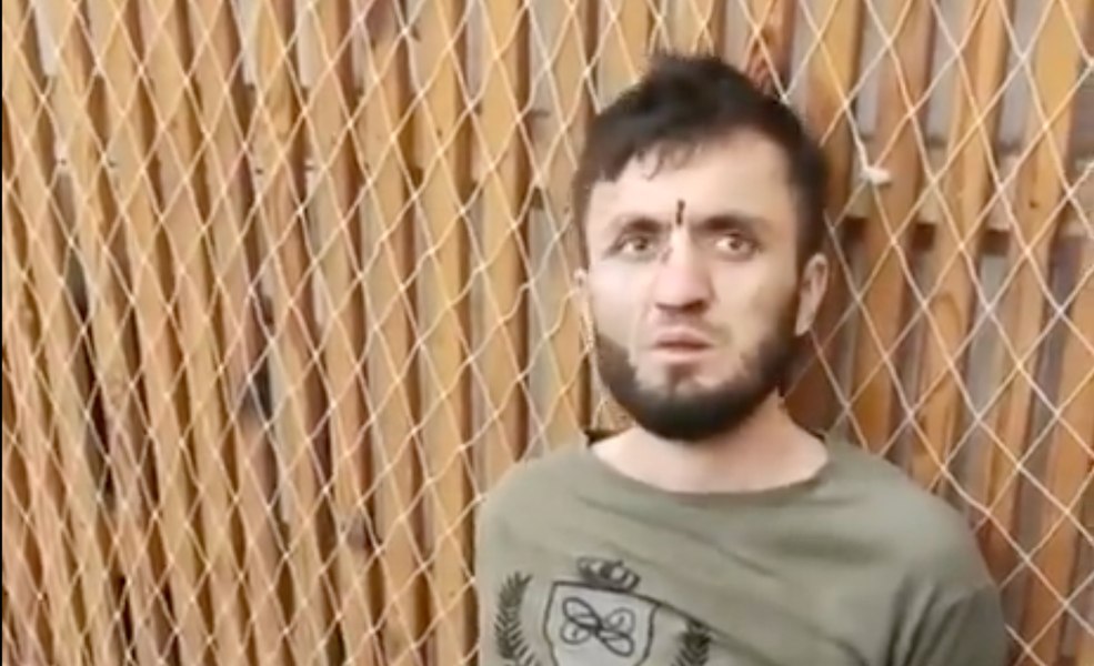 Propagandista lui Putin a publicat fragmente cu presupusul interogatoriu al unui bărbat reținut după atacul terorist de la Crocus. „De ce ai împușcat? Pentru bani”