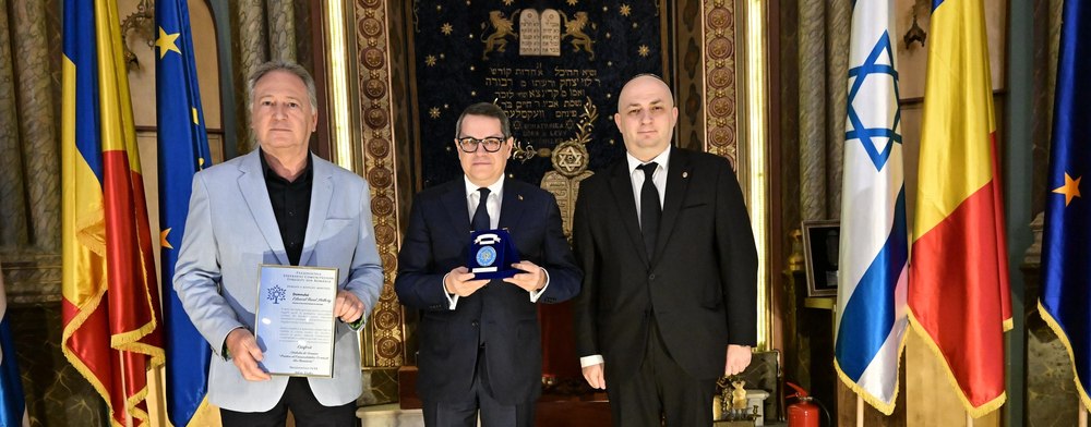 Hellvig, medaliat de FCER: „Tragedia Holocaustului nu a produs toate învățămintele necesare pentru toată lumea“