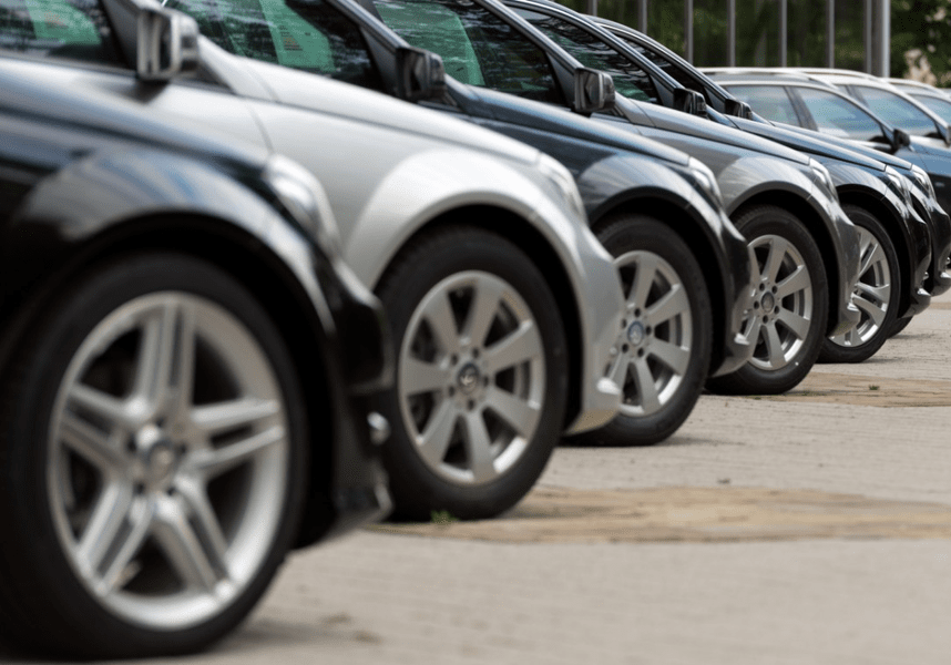UE aprobă interzicerea vânzărilor de autoturisme echipate cu motoare pe ardere internă din 2035