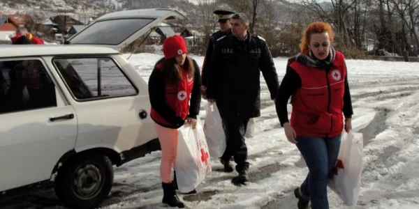 ajutoare pentru sinistraţii de la eşelniţa 