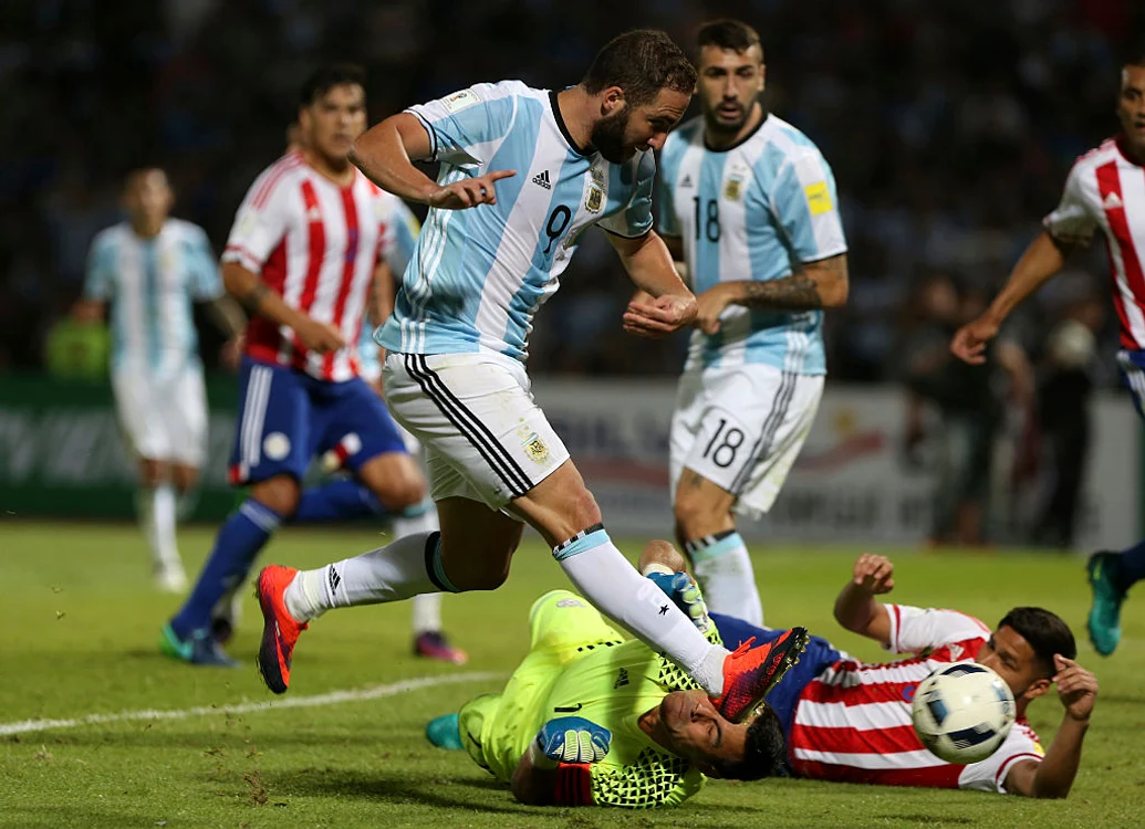 
    Messi şi ai lui s-au făcut de râs în Rusia la ceea ce va fi cel mai probabil ultima şansă a starului de a face Argentina campioană mondialăFoto: Guliver/Gettyimages  