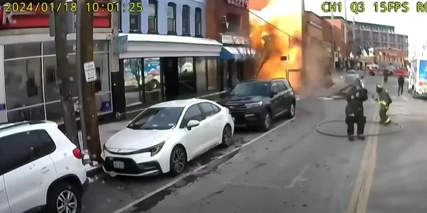 Explozie puternică în Washington D C, în urma unei scurgeri de gaz  Foto Captură video YouTube jpg