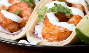 taco cu creveti la gratar si sos de coriandru jpeg