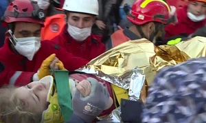 turcia fata cutremur tw png