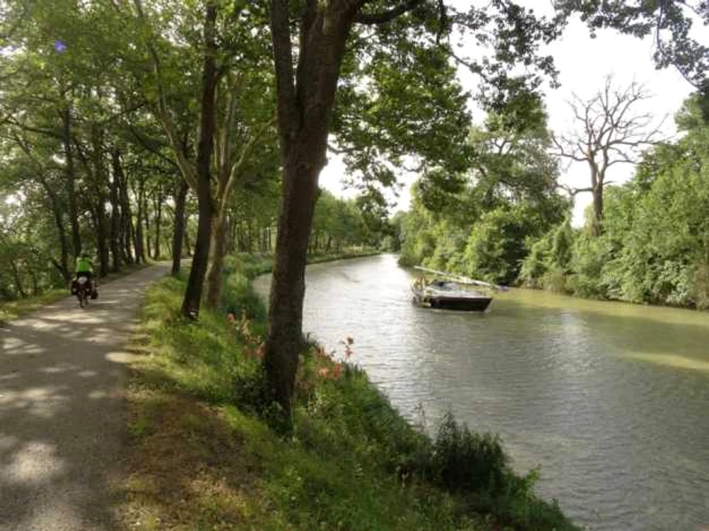 canal du midi foto facebook putin plecati 