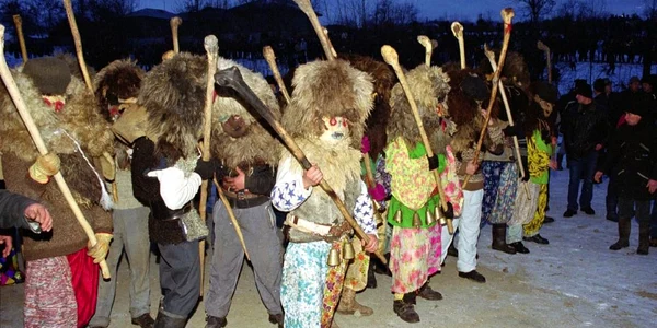 "Mascaţi" de la Ruginoasa