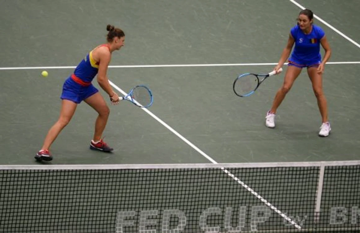 Irina Begu - Monica Niculescu - Fed Cup / FOTO AFP / 10 feb 2019