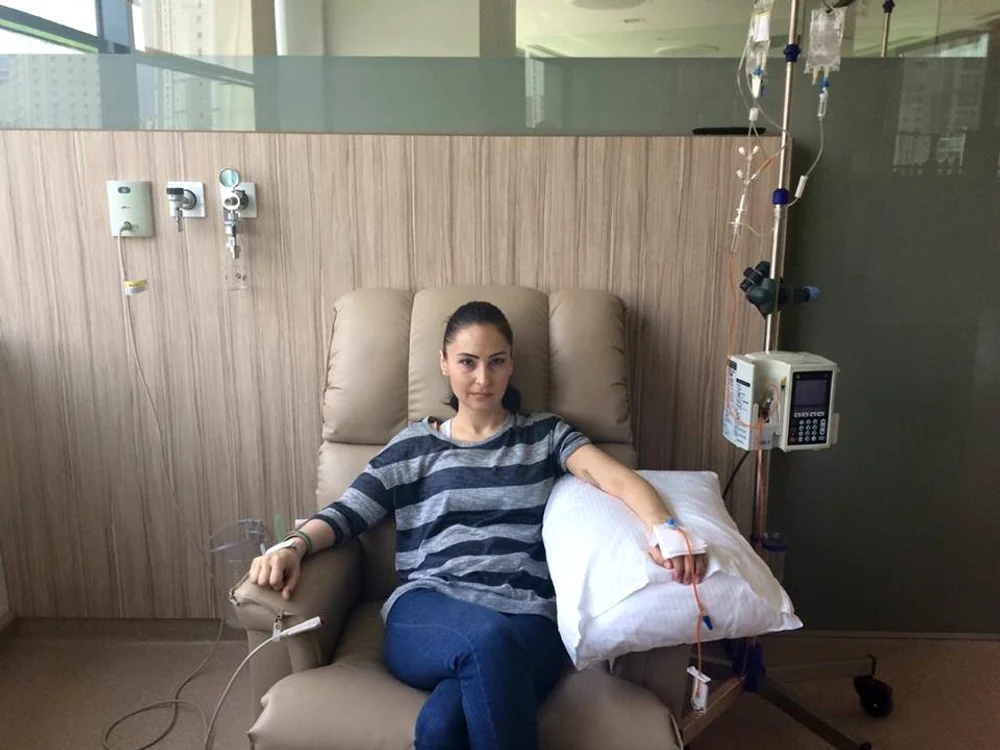Simina Alina Lospa la prima şedinţă de chimioterapie
